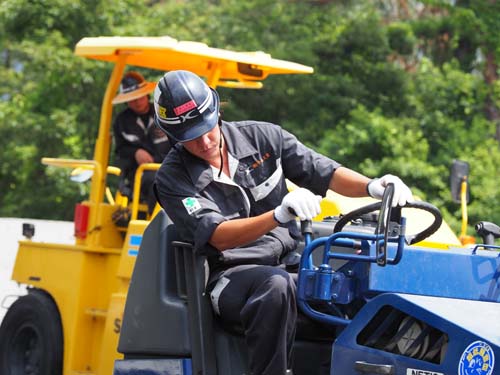 舗装・土木作業員｜採用情報｜株式会社平山工業（尼崎市）